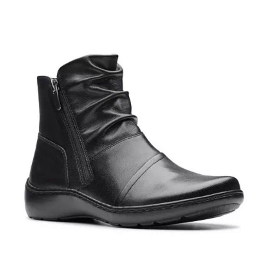 Clarks Collection Cora Pace Boots Black Leather 6M NIB